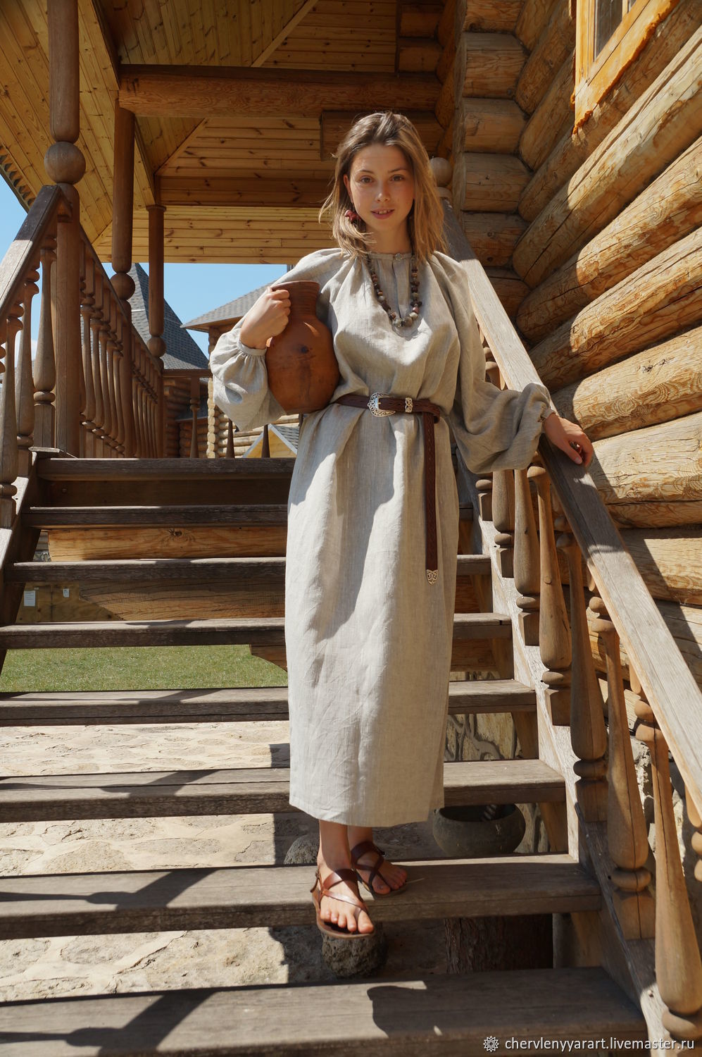 Girls in Slavic costumes in Tripoli